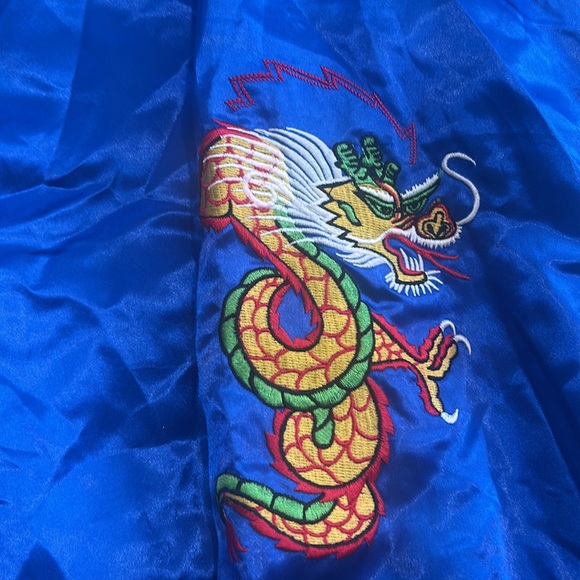 Silk Souvenir jacket Okinawa Japan - Picture 5 of 17